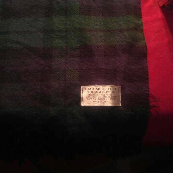 Scarf - Picture 1 of 1